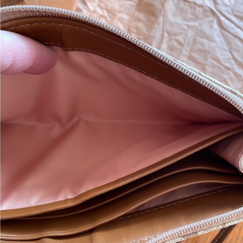 Coach Chelsea Signature wristlet - Picture 7 of 10